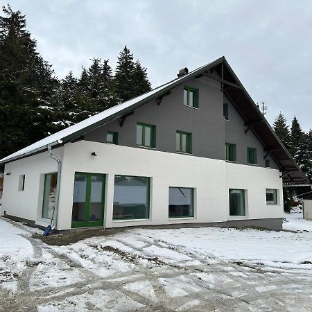 Madarasi Sportbazis Hotel Capilnita Bagian luar foto