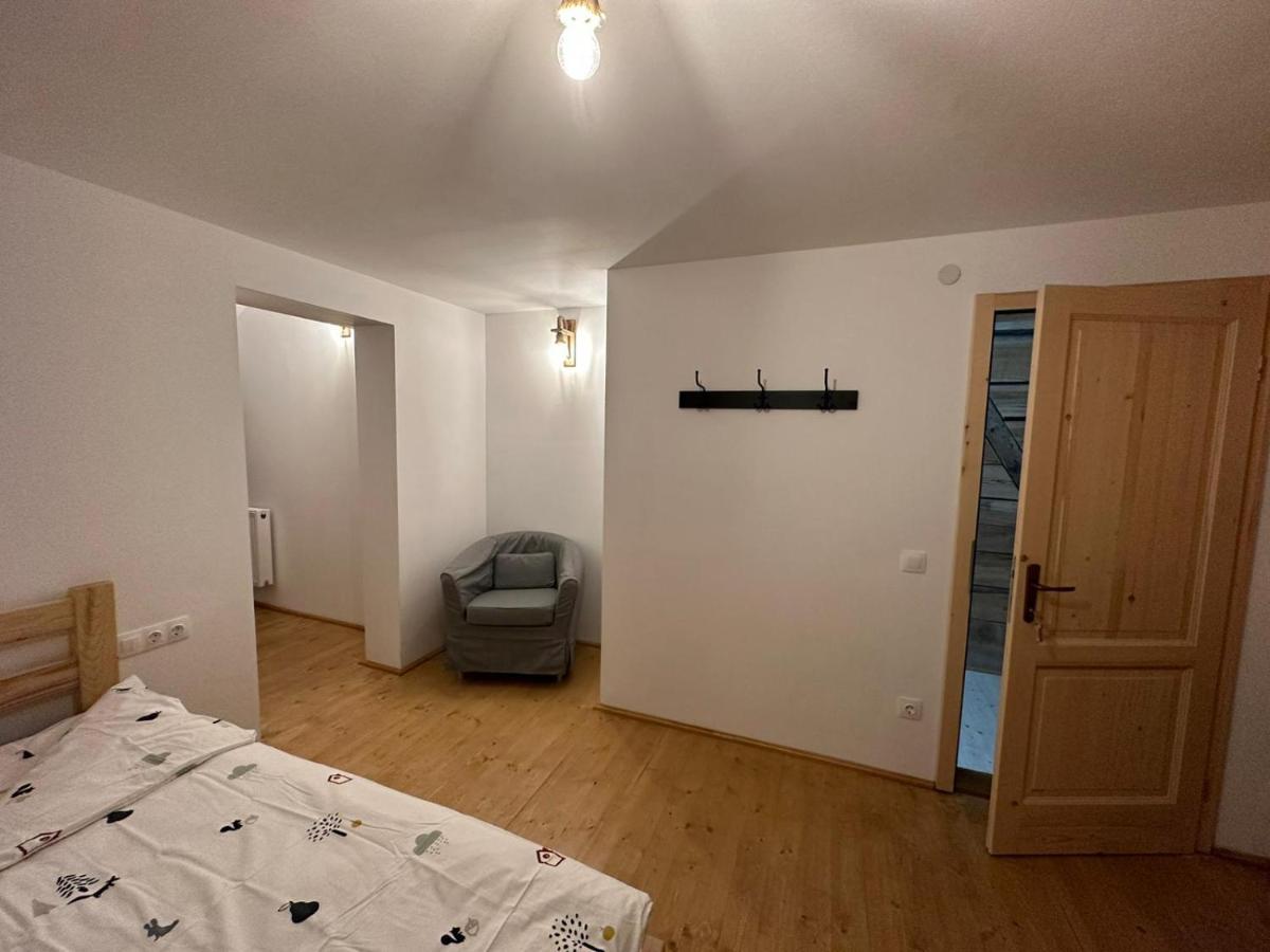 Madarasi Sportbazis Hotel Capilnita Bagian luar foto