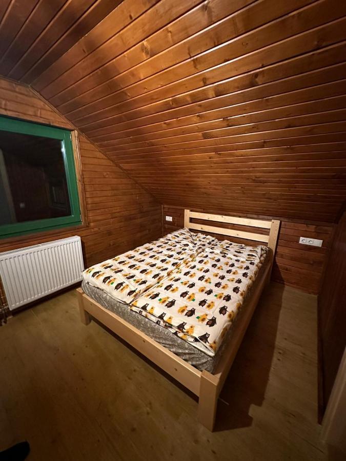 Madarasi Sportbazis Hotel Capilnita Bagian luar foto