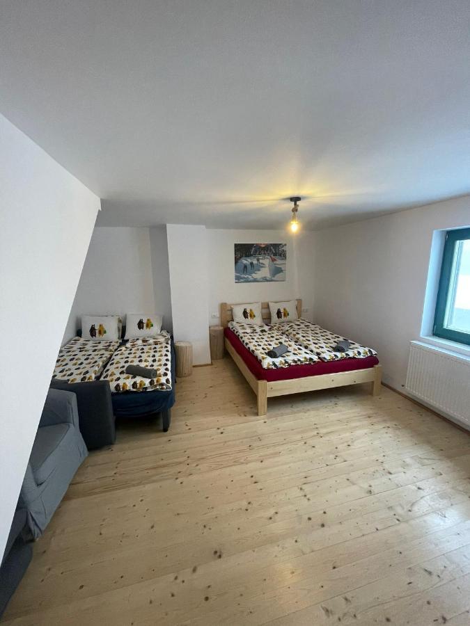 Madarasi Sportbazis Hotel Capilnita Bagian luar foto