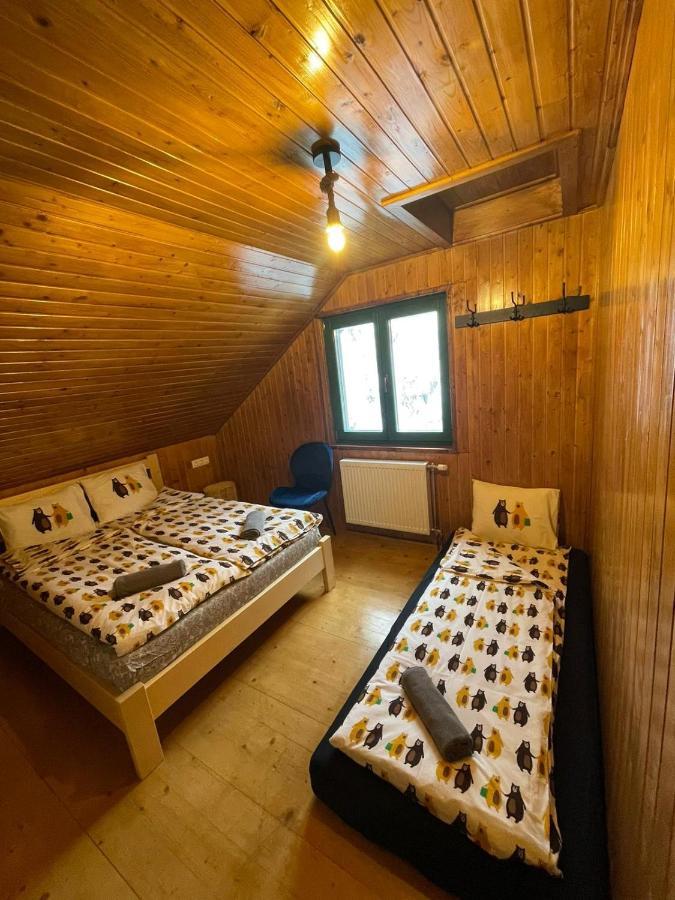 Madarasi Sportbazis Hotel Capilnita Bagian luar foto