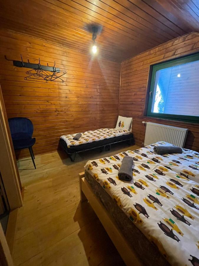 Madarasi Sportbazis Hotel Capilnita Bagian luar foto